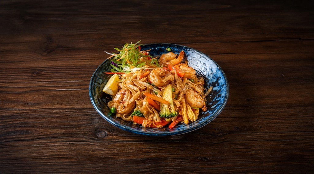  Spicy Fried Noodle with Basil