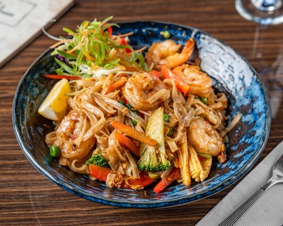  Spicy Fried Noodle with Basil